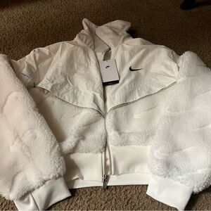 Women Nike loose fit jacket